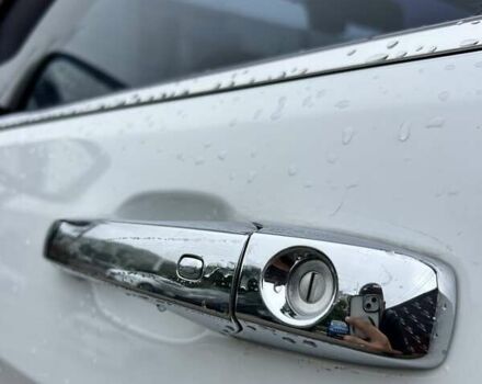 Білий Джип Grand Cherokee, об'ємом двигуна 3.6 л та пробігом 238 тис. км за 17000 $, фото 6 на Automoto.ua