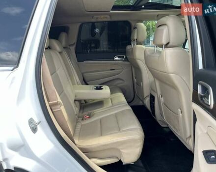 Білий Джип Grand Cherokee, об'ємом двигуна 2.99 л та пробігом 173 тис. км за 21800 $, фото 11 на Automoto.ua
