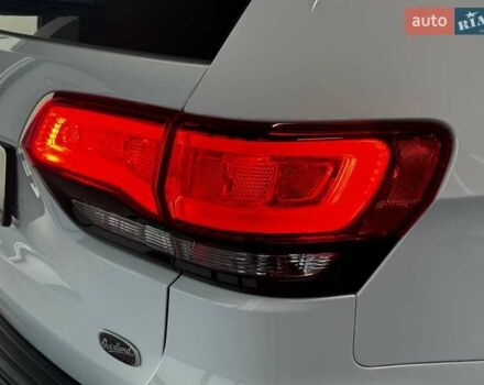 Білий Джип Grand Cherokee, об'ємом двигуна 2.99 л та пробігом 175 тис. км за 22990 $, фото 39 на Automoto.ua