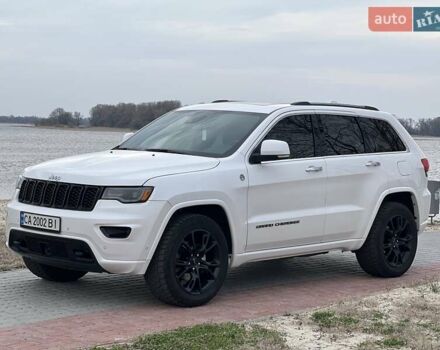Белый Джип Гранд Чероки, объемом двигателя 3.6 л и пробегом 140 тыс. км за 28800 $, фото 3 на Automoto.ua