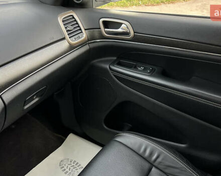 Белый Джип Гранд Чероки, объемом двигателя 2.99 л и пробегом 142 тыс. км за 25000 $, фото 24 на Automoto.ua