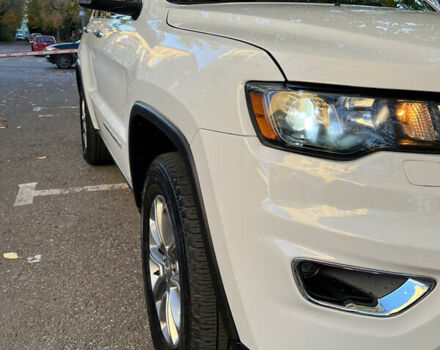 Джип Гранд Чероки 2016 в Львове на Automoto.ua Белый Джип Гранд Чероки, объемом двигателя 3.61 л и пробегом 50 тыс. км за 23800 $, фото 5 на Automoto.ua