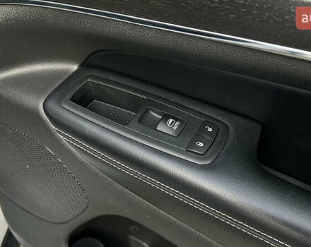 Белый Джип Гранд Чероки, объемом двигателя 2.99 л и пробегом 142 тыс. км за 25000 $, фото 51 на Automoto.ua