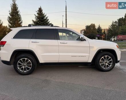Джип Гранд Чероки 2016 в Черкассах на Automoto.ua Белый Джип Гранд Чероки, объемом двигателя 3.6 л и пробегом 164 тыс. км за 19600 $, фото 5 на Automoto.ua