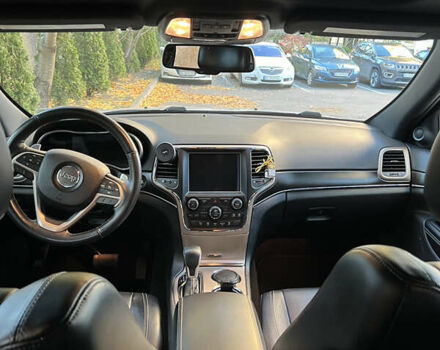 Джип Гранд Чероки 2016 в Львове на Automoto.ua Белый Джип Гранд Чероки, объемом двигателя 3.61 л и пробегом 50 тыс. км за 23800 $, фото 9 на Automoto.ua