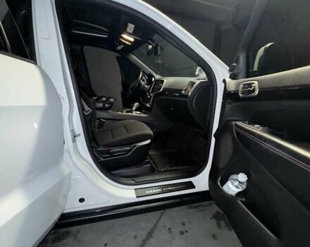 Джип Grand Cherokee 2016 у Києві на Automoto.ua Білий Джип Grand Cherokee, об'ємом двигуна 3.6 л та пробігом 246 тис. км за 20499 $, фото 8 на Automoto.ua