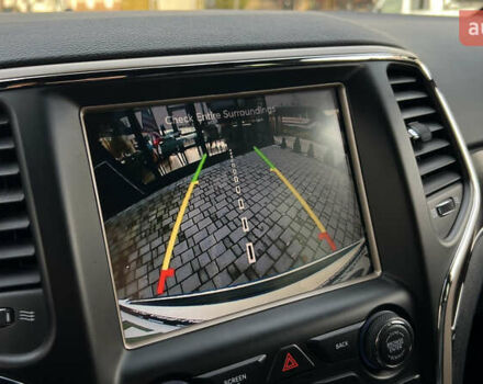 Белый Джип Гранд Чероки, объемом двигателя 2.99 л и пробегом 142 тыс. км за 25000 $, фото 15 на Automoto.ua