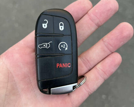 Джип Гранд Чероки 2016 в Львове на Automoto.ua Белый Джип Гранд Чероки, объемом двигателя 3.61 л и пробегом 50 тыс. км за 23800 $, фото 23 на Automoto.ua