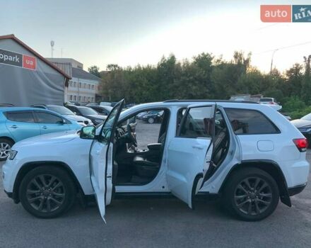 Белый Джип Гранд Чероки, объемом двигателя 3 л и пробегом 176 тыс. км за 29440 $, фото 30 на Automoto.ua