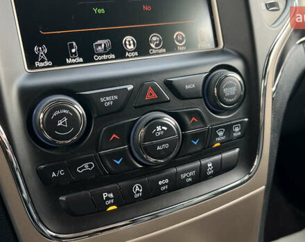 Белый Джип Гранд Чероки, объемом двигателя 2.99 л и пробегом 142 тыс. км за 25000 $, фото 17 на Automoto.ua