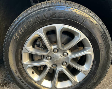 Джип Гранд Чероки 2016 в Львове на Automoto.ua Белый Джип Гранд Чероки, объемом двигателя 3.61 л и пробегом 50 тыс. км за 23800 $, фото 22 на Automoto.ua