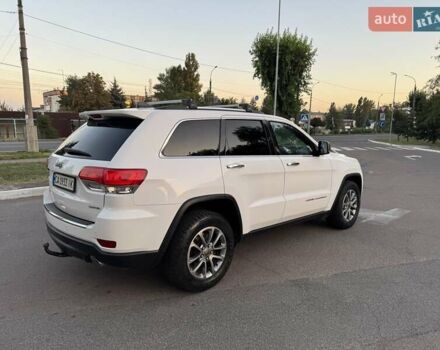 Джип Гранд Чероки 2016 в Черкассах на Automoto.ua Белый Джип Гранд Чероки, объемом двигателя 3.6 л и пробегом 164 тыс. км за 19600 $, фото 4 на Automoto.ua