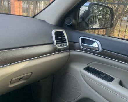 Белый Джип Гранд Чероки, объемом двигателя 3.6 л и пробегом 160 тыс. км за 18000 $, фото 4 на Automoto.ua