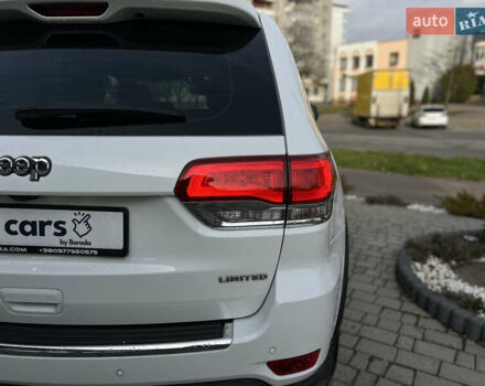 Белый Джип Гранд Чероки, объемом двигателя 2.99 л и пробегом 142 тыс. км за 25000 $, фото 13 на Automoto.ua