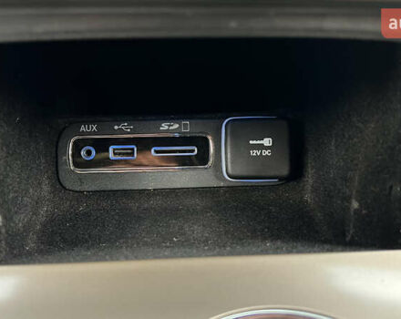 Белый Джип Гранд Чероки, объемом двигателя 2.99 л и пробегом 142 тыс. км за 25000 $, фото 16 на Automoto.ua