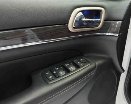 Білий Джип Grand Cherokee, об'ємом двигуна 3 л та пробігом 107 тис. км за 24500 $, фото 18 на Automoto.ua