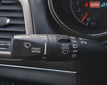 Джип Гранд Чероки 2016 в Николаеве на Automoto.ua Белый Джип Гранд Чероки, объемом двигателя 3.6 л и пробегом 100 тыс. км за 24490 $, фото 29 на Automoto.ua