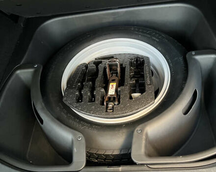 Джип Гранд Чероки 2016 в Львове на Automoto.ua Белый Джип Гранд Чероки, объемом двигателя 3.61 л и пробегом 50 тыс. км за 23800 $, фото 20 на Automoto.ua