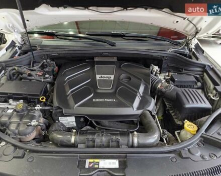 Белый Джип Гранд Чероки, объемом двигателя 3 л и пробегом 107 тыс. км за 24500 $, фото 51 на Automoto.ua
