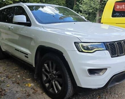 Білий Джип Grand Cherokee, об'ємом двигуна 2.99 л та пробігом 172 тис. км за 27999 $, фото 2 на Automoto.ua