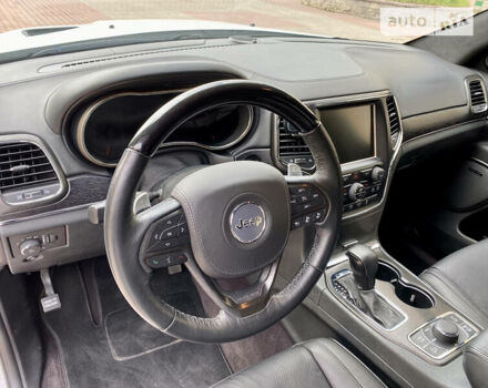 Білий Джип Grand Cherokee, об'ємом двигуна 5.7 л та пробігом 84 тис. км за 35000 $, фото 74 на Automoto.ua