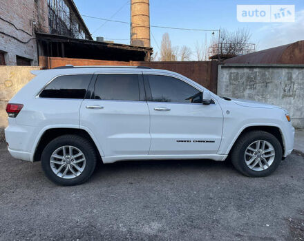 Білий Джип Grand Cherokee, об'ємом двигуна 5.7 л та пробігом 72 тис. км за 34000 $, фото 4 на Automoto.ua