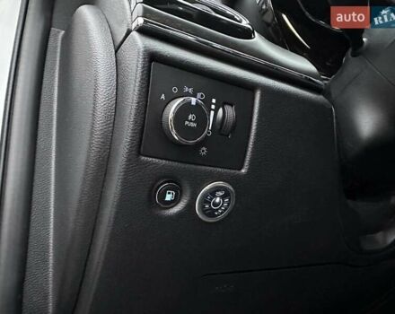 Белый Джип Гранд Чероки, объемом двигателя 5.85 л и пробегом 188 тыс. км за 25900 $, фото 19 на Automoto.ua