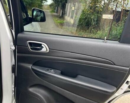 Белый Джип Гранд Чероки, объемом двигателя 3.6 л и пробегом 121 тыс. км за 19900 $, фото 15 на Automoto.ua