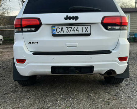 Белый Джип Гранд Чероки, объемом двигателя 3.6 л и пробегом 210 тыс. км за 23700 $, фото 5 на Automoto.ua