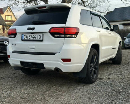 Белый Джип Гранд Чероки, объемом двигателя 3.6 л и пробегом 210 тыс. км за 23700 $, фото 7 на Automoto.ua