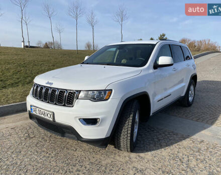 Білий Джип Grand Cherokee, об'ємом двигуна 3.6 л та пробігом 74 тис. км за 23000 $, фото 1 на Automoto.ua