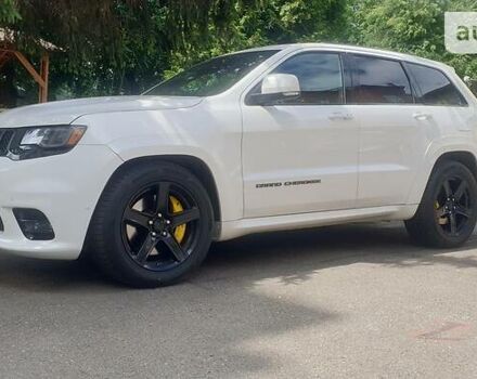 Білий Джип Grand Cherokee, об'ємом двигуна 6.4 л та пробігом 64 тис. км за 60900 $, фото 26 на Automoto.ua