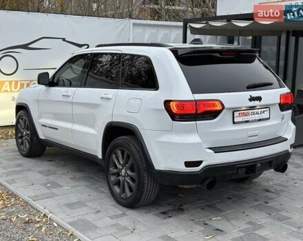 Белый Джип Гранд Чероки, объемом двигателя 5.85 л и пробегом 188 тыс. км за 25900 $, фото 9 на Automoto.ua
