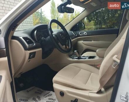 Белый Джип Гранд Чероки, объемом двигателя 3.6 л и пробегом 165 тыс. км за 22490 $, фото 13 на Automoto.ua