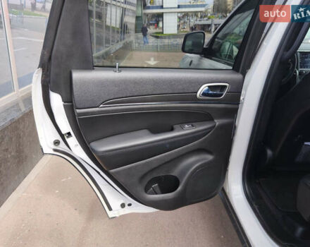 Білий Джип Grand Cherokee, об'ємом двигуна 3.6 л та пробігом 63 тис. км за 29900 $, фото 20 на Automoto.ua