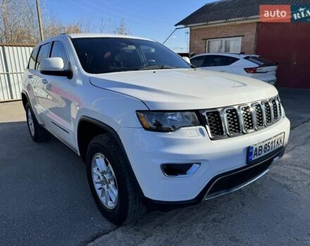 Белый Джип Гранд Чероки, объемом двигателя 3.6 л и пробегом 97 тыс. км за 17800 $, фото 3 на Automoto.ua
