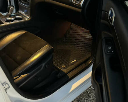 Белый Джип Гранд Чероки, объемом двигателя 3.6 л и пробегом 210 тыс. км за 23700 $, фото 24 на Automoto.ua