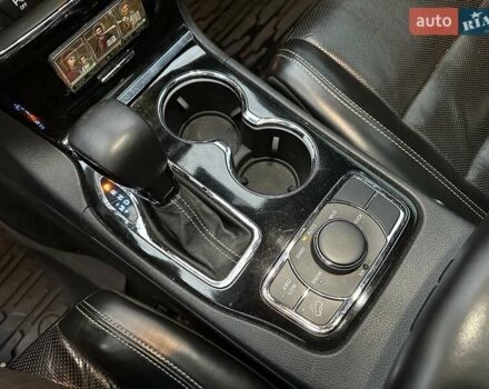 Белый Джип Гранд Чероки, объемом двигателя 5.85 л и пробегом 188 тыс. км за 25900 $, фото 27 на Automoto.ua