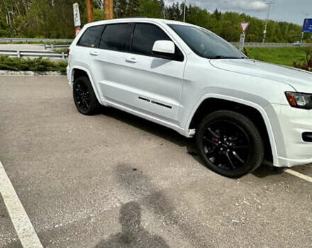 Білий Джип Grand Cherokee, об'ємом двигуна 3.6 л та пробігом 119 тис. км за 21000 $, фото 2 на Automoto.ua