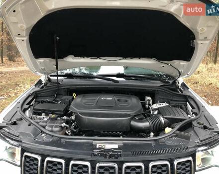 Білий Джип Grand Cherokee, об'ємом двигуна 3.6 л та пробігом 166 тис. км за 22700 $, фото 32 на Automoto.ua