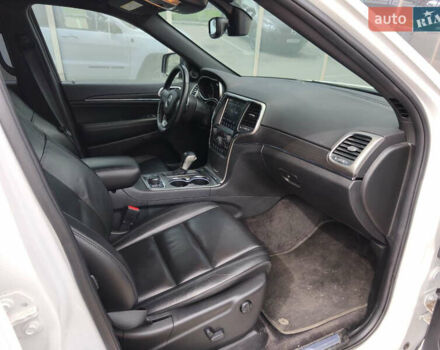 Білий Джип Grand Cherokee, об'ємом двигуна 3.6 л та пробігом 63 тис. км за 29900 $, фото 24 на Automoto.ua