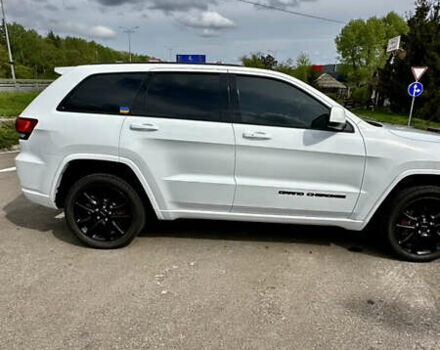 Білий Джип Grand Cherokee, об'ємом двигуна 3.6 л та пробігом 119 тис. км за 21000 $, фото 3 на Automoto.ua