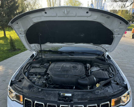Білий Джип Grand Cherokee, об'ємом двигуна 3.6 л та пробігом 123 тис. км за 29500 $, фото 37 на Automoto.ua