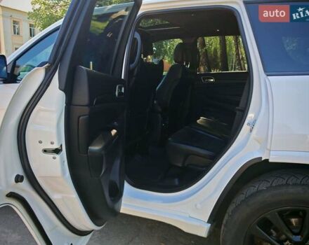Білий Джип Grand Cherokee, об'ємом двигуна 3.6 л та пробігом 185 тис. км за 22500 $, фото 12 на Automoto.ua