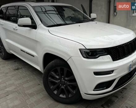 Белый Джип Гранд Чероки, объемом двигателя 3.6 л и пробегом 49 тыс. км за 28900 $, фото 1 на Automoto.ua