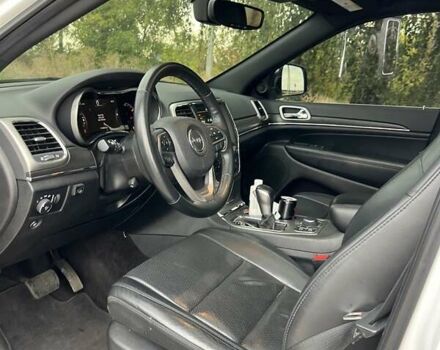 Джип Гранд Чероки 2018 в Черкассах на Automoto.ua Белый Джип Гранд Чероки, объемом двигателя 3.6 л и пробегом 114 тыс. км за 30000 $, фото 2 на Automoto.ua