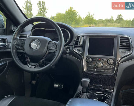 Белый Джип Гранд Чероки, объемом двигателя 3.6 л и пробегом 162 тыс. км за 27700 $, фото 26 на Automoto.ua