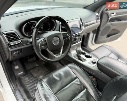 Білий Джип Grand Cherokee, об'ємом двигуна 5.7 л та пробігом 93 тис. км за 34900 $, фото 27 на Automoto.ua