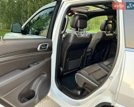 Белый Джип Гранд Чероки, объемом двигателя 3.6 л и пробегом 102 тыс. км за 28000 $, фото 24 на Automoto.ua