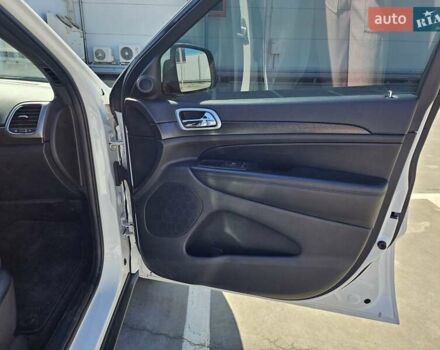 Білий Джип Grand Cherokee, об'ємом двигуна 3.6 л та пробігом 123 тис. км за 20300 $, фото 14 на Automoto.ua